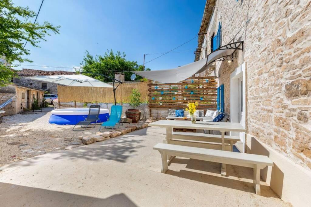 Вилла Casa Di Pietra Matelici Divsici Экстерьер фото